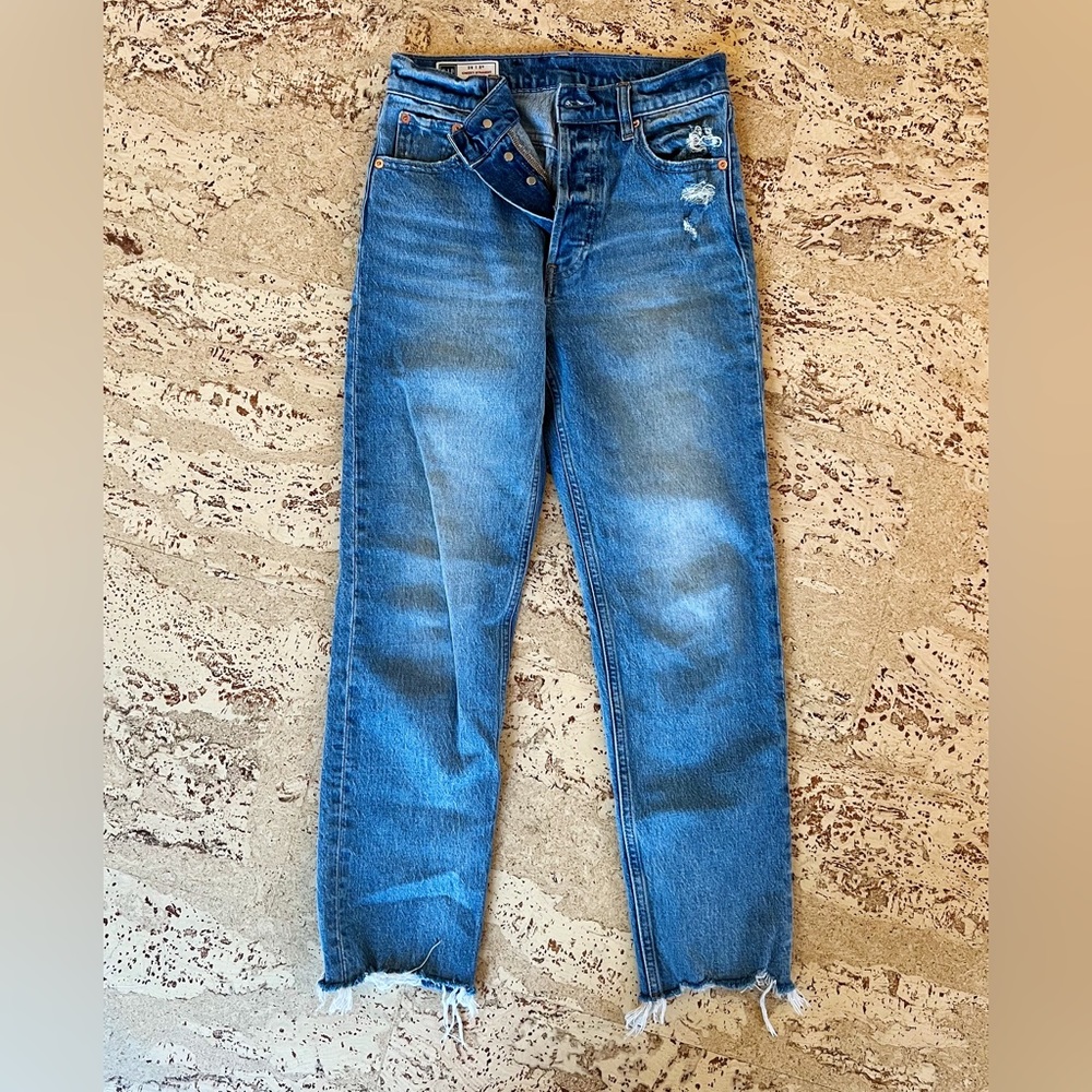 GAP Cheeky Straight High rise jeans